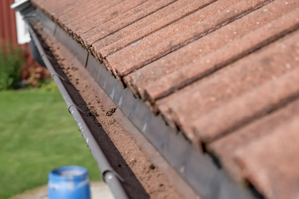 Så rensar du stuprör själv - med försiktighet